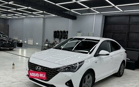 Hyundai Solaris II рестайлинг, 2021 год, 2 050 000 рублей, 6 фотография