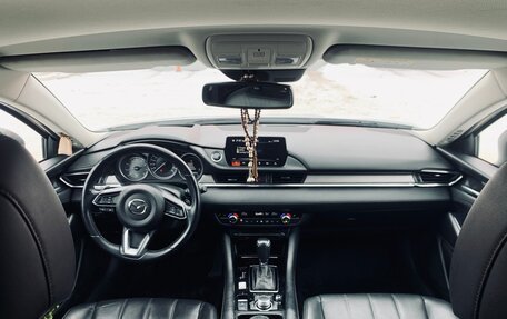 Mazda 6, 2018 год, 2 850 000 рублей, 15 фотография