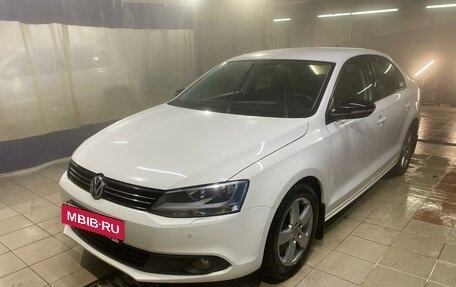 Volkswagen Jetta VI, 2012 год, 1 340 000 рублей, 10 фотография