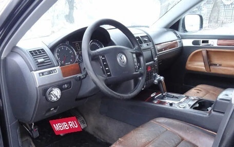 Volkswagen Touareg III, 2005 год, 640 000 рублей, 4 фотография