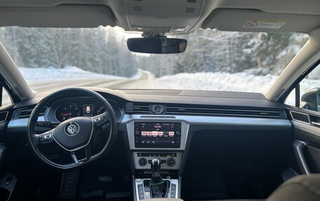 Volkswagen Passat B8 рестайлинг, 2018 год, 2 050 000 рублей, 13 фотография
