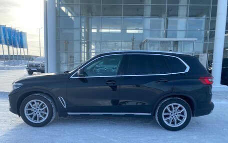 BMW X5, 2019 год, 6 050 000 рублей, 2 фотография