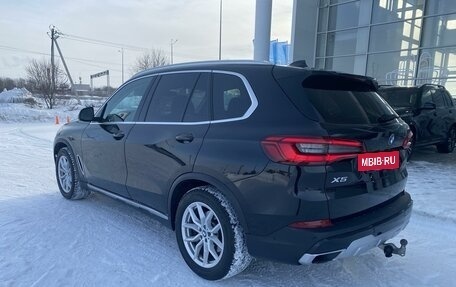 BMW X5, 2019 год, 6 050 000 рублей, 3 фотография