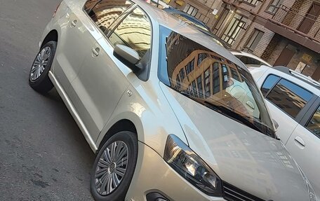 Volkswagen Polo VI (EU Market), 2013 год, 670 000 рублей, 3 фотография