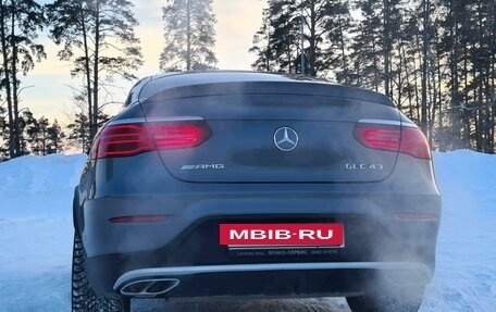 Mercedes-Benz GLC Coupe AMG, 2017 год, 4 650 000 рублей, 3 фотография