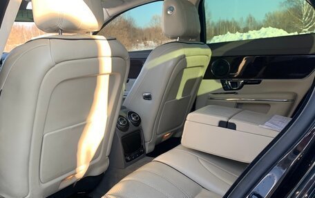 Jaguar XJ IV (X351), 2017 год, 3 200 000 рублей, 6 фотография