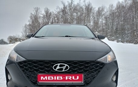 Hyundai Solaris II рестайлинг, 2020 год, 1 399 000 рублей, 2 фотография