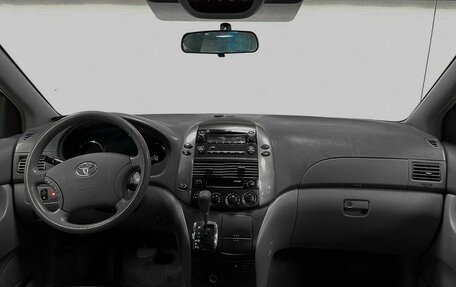 Toyota Sienna II рестайлинг, 2006 год, 1 286 000 рублей, 12 фотография