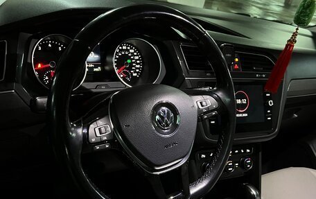 Volkswagen Tiguan II, 2017 год, 2 350 000 рублей, 16 фотография