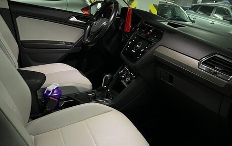 Volkswagen Tiguan II, 2017 год, 2 350 000 рублей, 27 фотография
