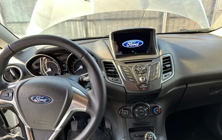 Ford Fiesta, 2018 год, 700 000 рублей, 6 фотография