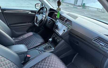 Volkswagen Tiguan II, 2018 год, 2 900 000 рублей, 9 фотография