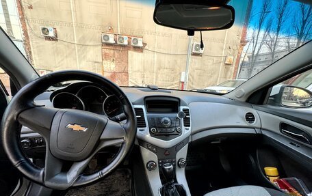 Chevrolet Cruze II, 2010 год, 845 000 рублей, 5 фотография