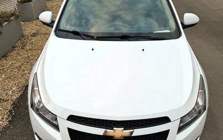 Chevrolet Cruze II, 2010 год, 845 000 рублей, 4 фотография