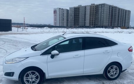Ford Fiesta, 2015 год, 905 000 рублей, 9 фотография