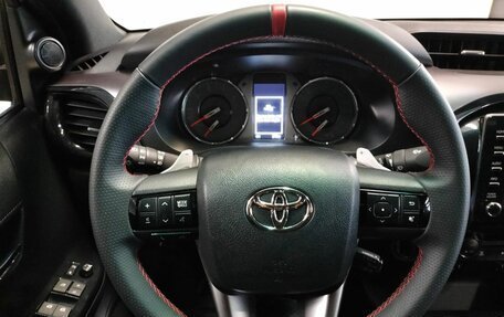 Toyota Hilux VIII, 2023 год, 6 800 000 рублей, 9 фотография