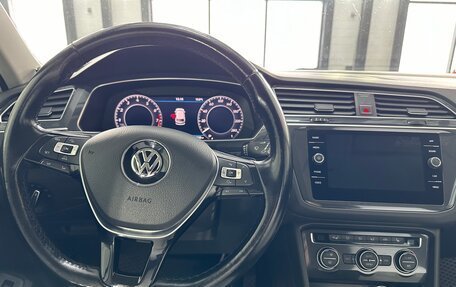 Volkswagen Tiguan II, 2017 год, 2 200 000 рублей, 11 фотография