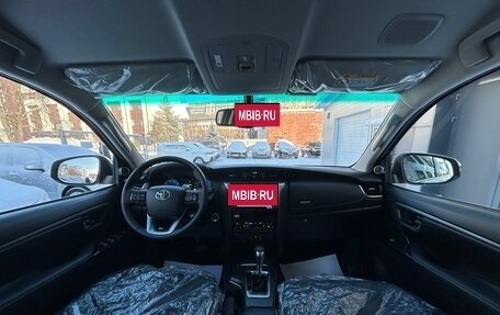 Toyota Fortuner II, 2022 год, 6 250 000 рублей, 26 фотография