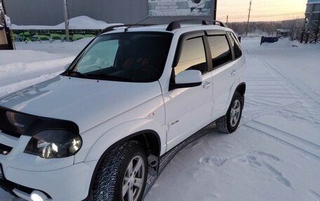 Chevrolet Niva I рестайлинг, 2018 год, 890 000 рублей, 2 фотография