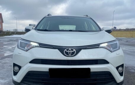 Toyota RAV4, 2016 год, 2 300 000 рублей, 1 фотография