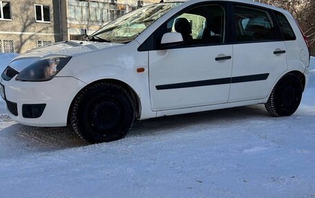 Ford Fiesta, 2006 год, 450 000 рублей, 3 фотография