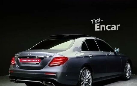 Mercedes-Benz E-Класс, 2020 год, 5 700 000 рублей, 3 фотография