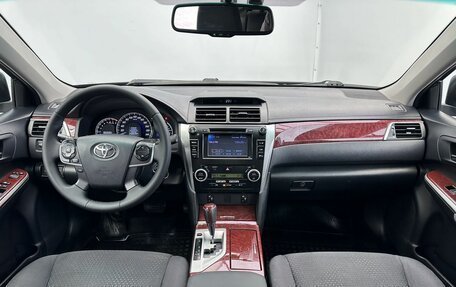 Toyota Camry, 2012 год, 1 730 000 рублей, 15 фотография