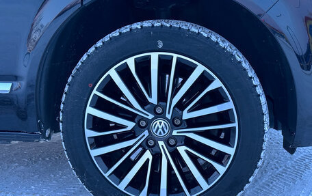 Volkswagen Multivan T6 рестайлинг, 2020 год, 5 250 000 рублей, 10 фотография