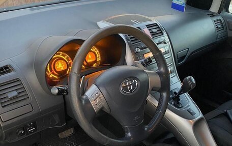 Toyota Auris II, 2007 год, 800 000 рублей, 15 фотография