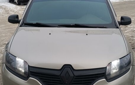 Renault Logan II, 2016 год, 900 000 рублей, 1 фотография