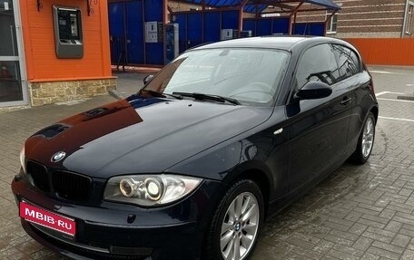 BMW 1 серия, 2008 год, 955 000 рублей, 1 фотография