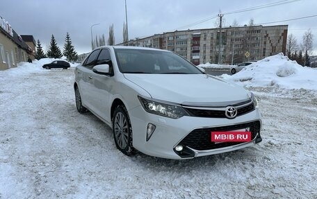 Toyota Camry, 2017 год, 3 100 000 рублей, 3 фотография