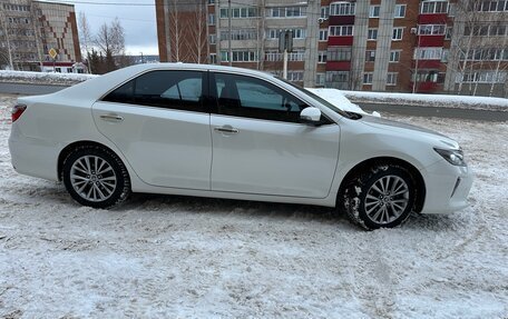 Toyota Camry, 2017 год, 3 100 000 рублей, 10 фотография