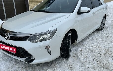 Toyota Camry, 2017 год, 3 100 000 рублей, 9 фотография