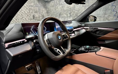 BMW 5 серия, 2023 год, 9 990 000 рублей, 10 фотография