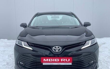 Toyota Camry, 2018 год, 2 650 000 рублей, 2 фотография