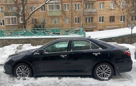 Toyota Camry, 2017 год, 2 750 000 рублей, 2 фотография