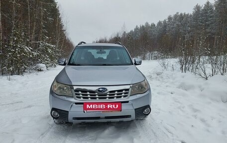 Subaru Forester, 2012 год, 1 330 000 рублей, 2 фотография