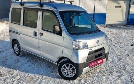 Daihatsu Hijet X, 2018 год, 895 000 рублей, 3 фотография