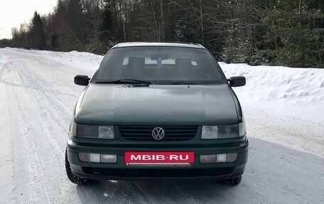 Volkswagen Passat B4, 1994 год, 240 000 рублей, 2 фотография