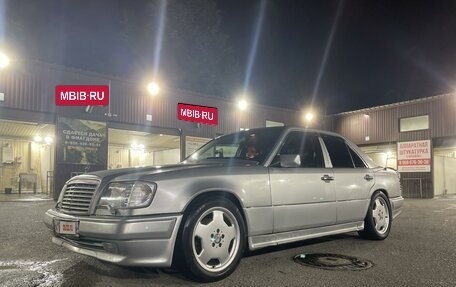 Mercedes-Benz E-Класс, 1993 год, 600 000 рублей, 2 фотография