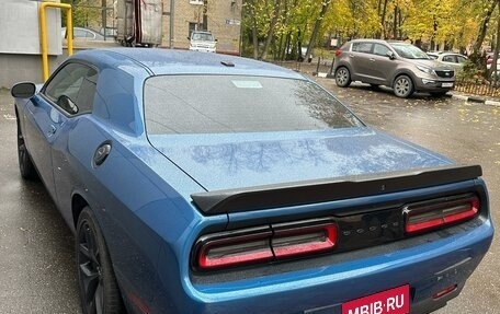 Dodge Challenger III рестайлинг 2, 2021 год, 4 500 000 рублей, 9 фотография