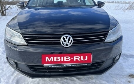 Volkswagen Jetta VI, 2013 год, 1 350 000 рублей, 12 фотография
