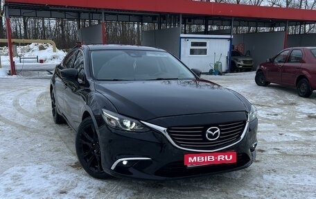 Mazda 6, 2017 год, 1 900 000 рублей, 2 фотография
