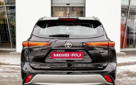 Toyota Highlander, 2023 год, 6 900 000 рублей, 5 фотография