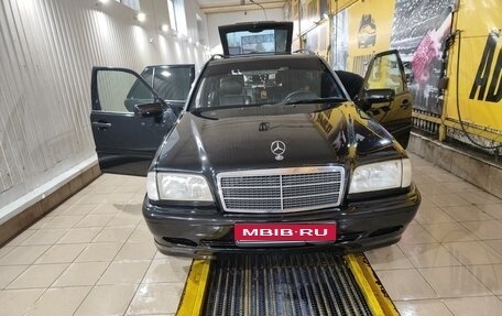 Mercedes-Benz C-Класс, 2000 год, 649 999 рублей, 1 фотография