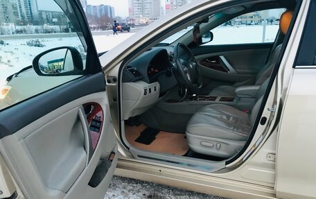 Toyota Camry, 2010 год, 1 700 000 рублей, 11 фотография