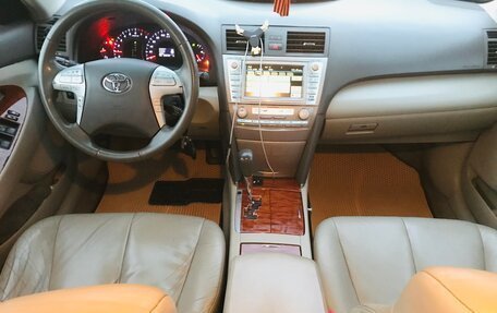 Toyota Camry, 2010 год, 1 700 000 рублей, 14 фотография