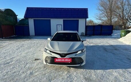 Toyota Camry, 2019 год, 3 200 000 рублей, 2 фотография