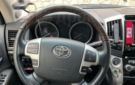 Toyota Land Cruiser 200, 2013 год, 4 900 000 рублей, 20 фотография